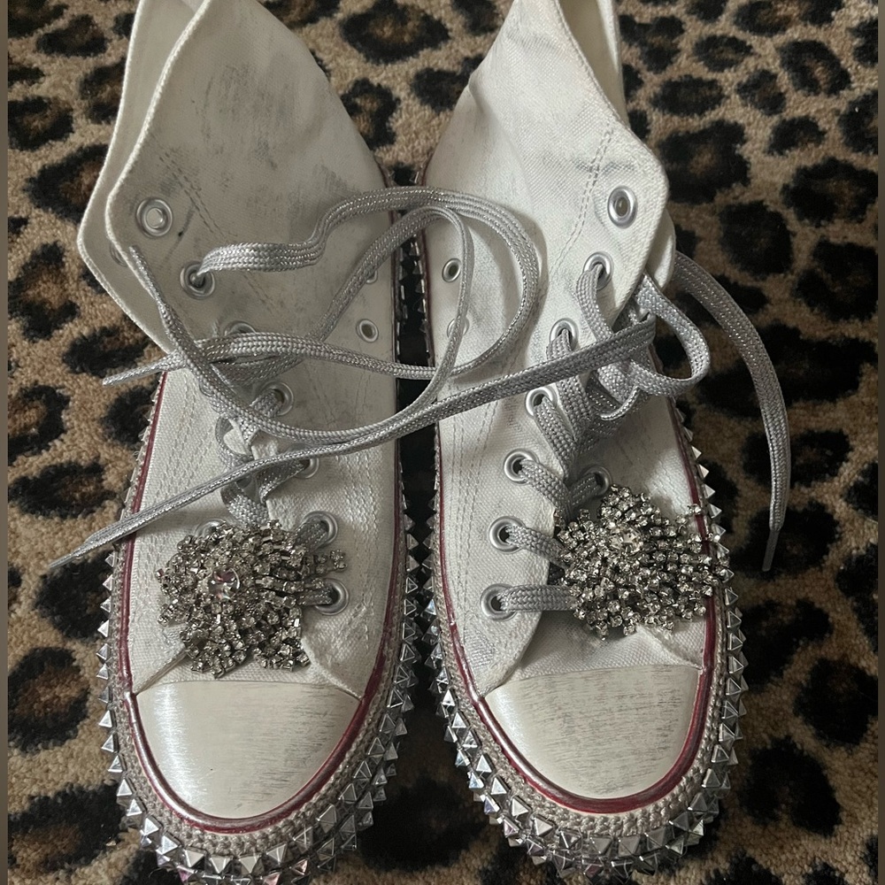 NanKu Free People White studded hitops 38